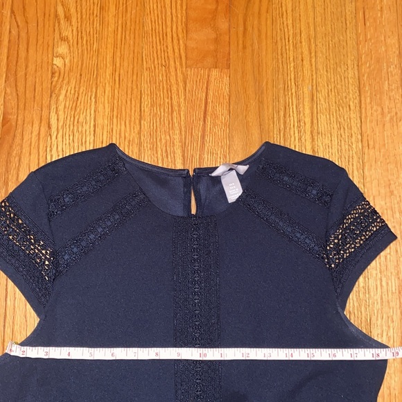 Navy Blue A Line Dress. Cutout/Lace Detail. H&M. Size Medium - Picture 8 of 10